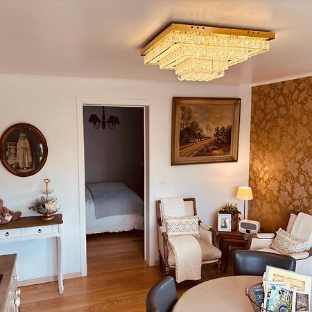 Au Refuge Du Speleo Bed & Breakfast Hotton Bagian luar foto