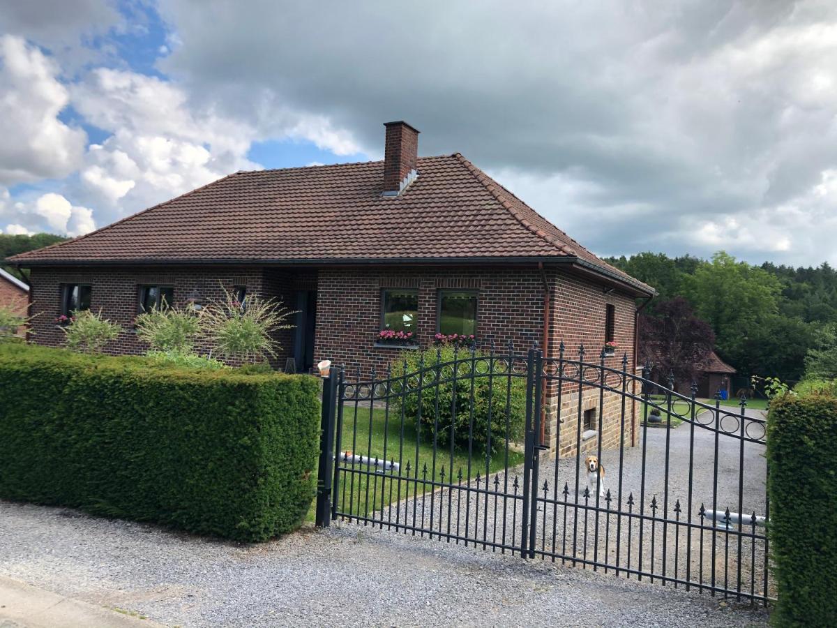 Au Refuge Du Speleo Bed & Breakfast Hotton Bagian luar foto