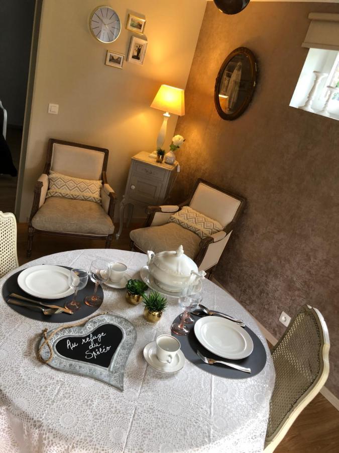 Au Refuge Du Speleo Bed & Breakfast Hotton Bagian luar foto