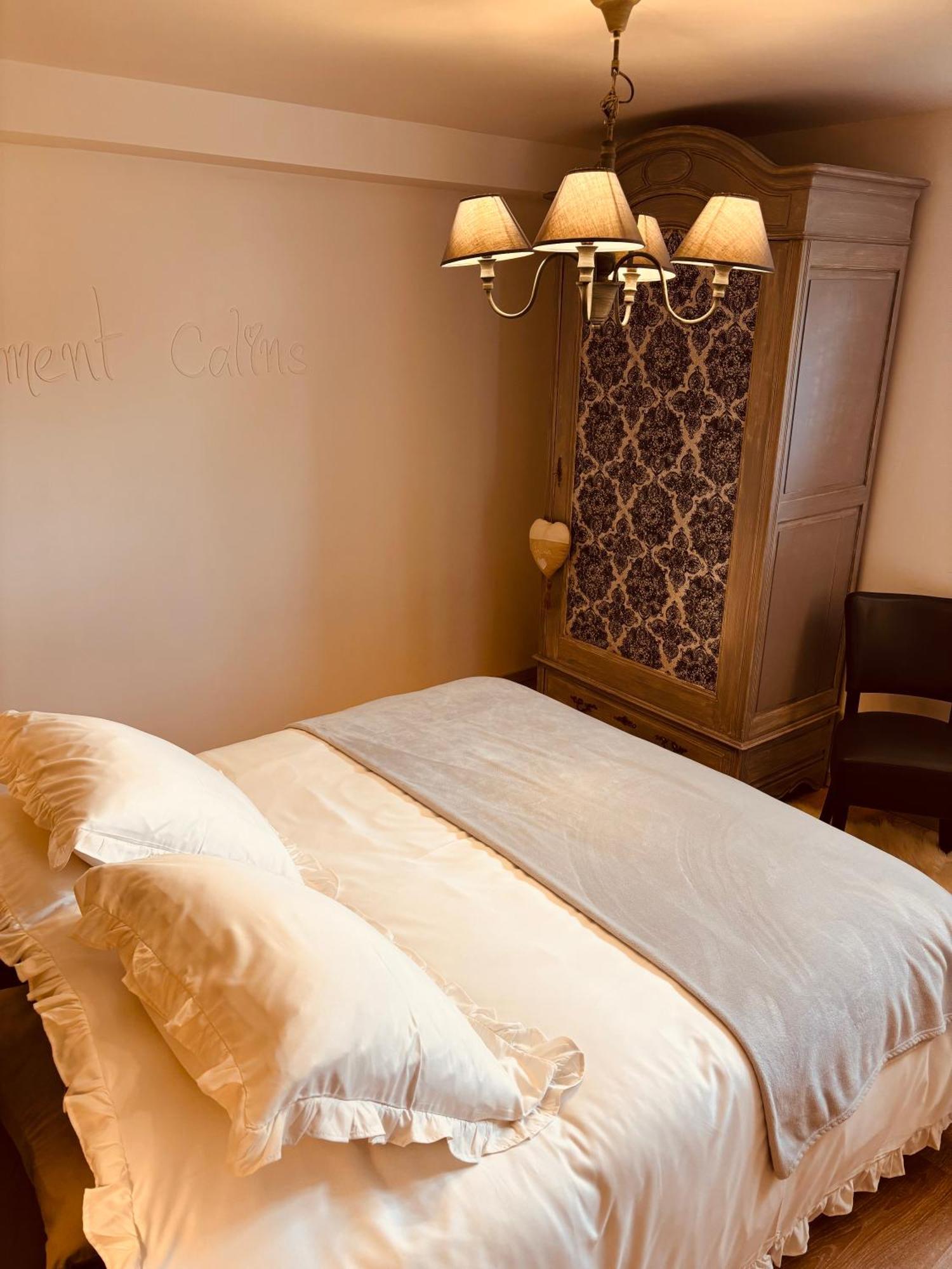 Au Refuge Du Speleo Bed & Breakfast Hotton Bagian luar foto