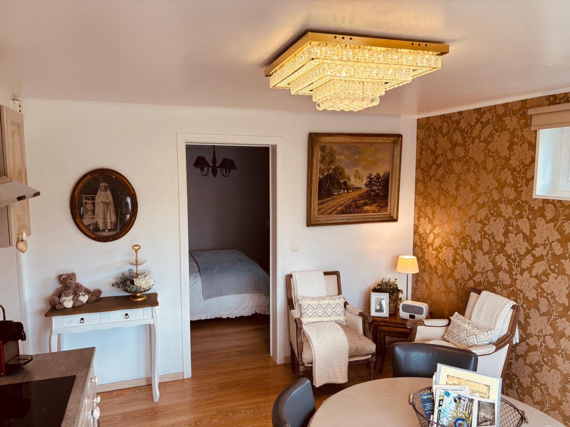 Au Refuge Du Speleo Bed & Breakfast Hotton Bagian luar foto